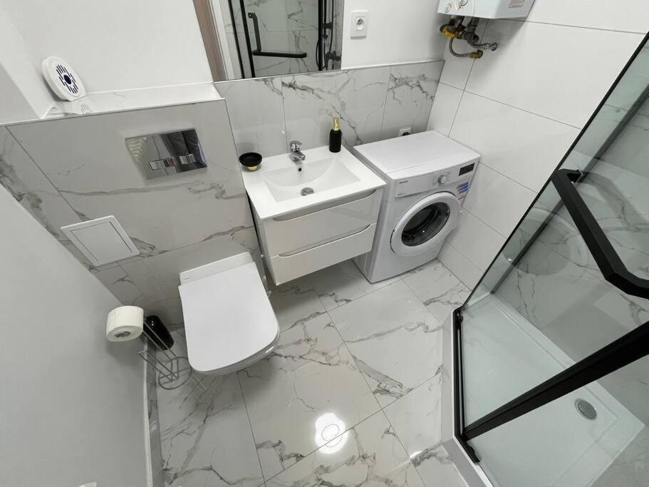 Kalwaryjska Spot Apartment In A Good Location Cracovia Esterno foto