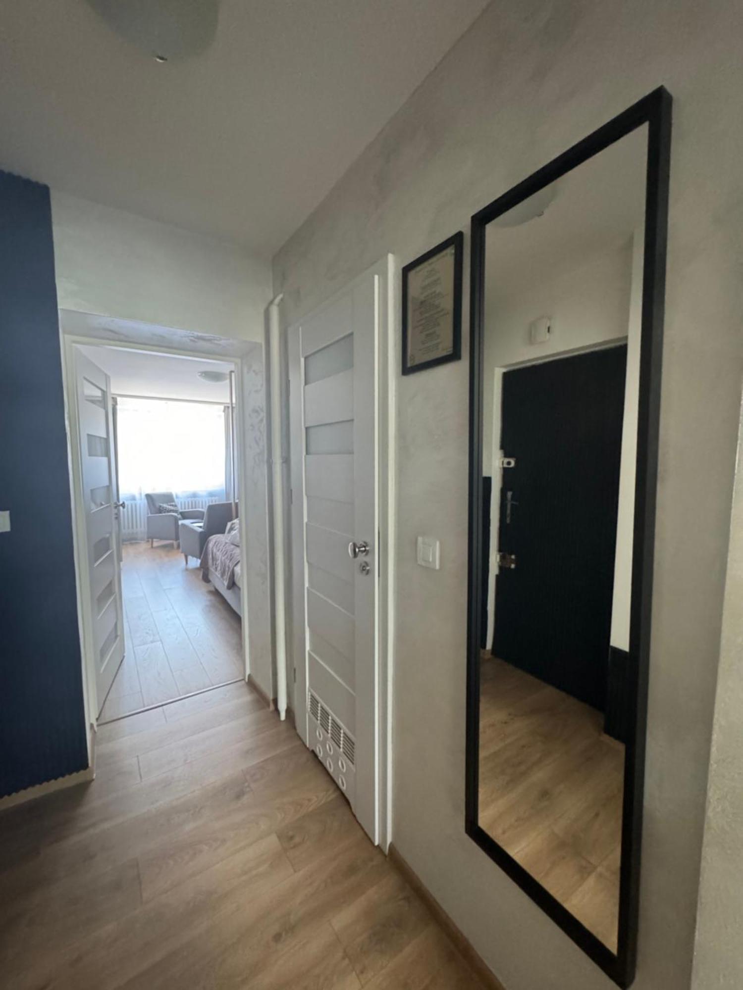 Kalwaryjska Spot Apartment In A Good Location Cracovia Esterno foto